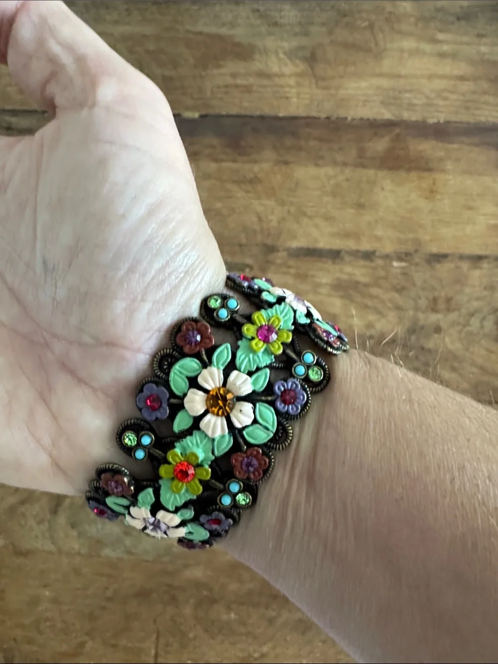 Multicolor Floral Embellished Women's Hair Barrette
